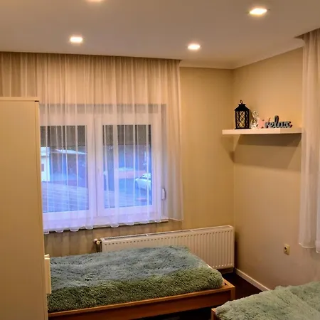 Keknefelejcs Vendeghaz ザラカロシュ