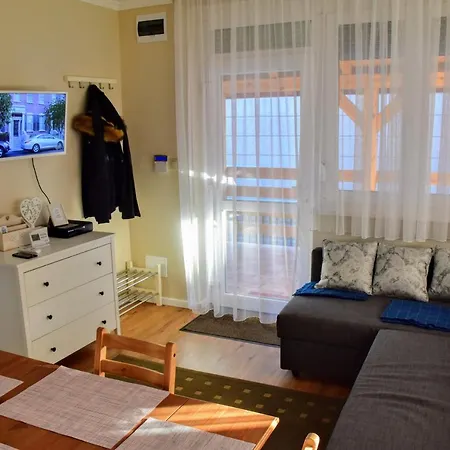 別荘 Keknefelejcs Vendeghaz