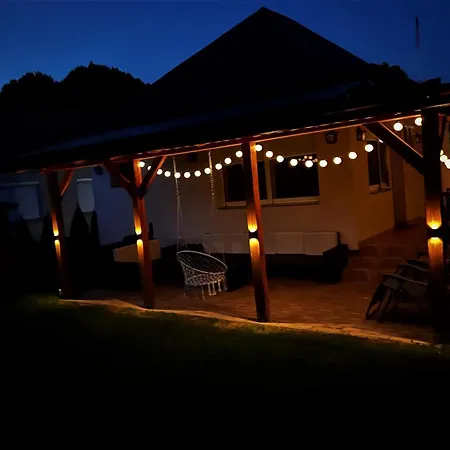 別荘 Keknefelejcs Vendeghaz