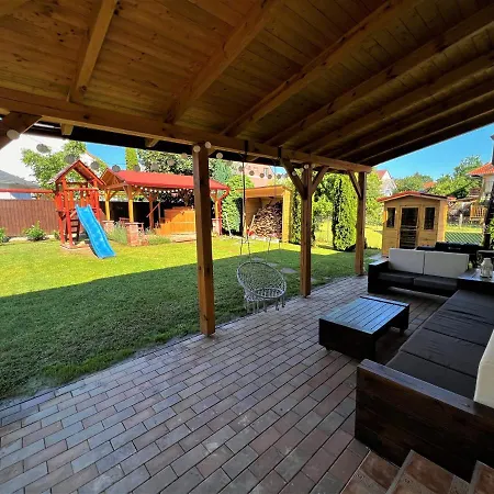 Keknefelejcs Vendeghaz ザラカロシュ