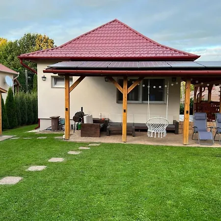 別荘 Keknefelejcs Vendeghaz