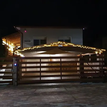 Keknefelejcs Vendeghaz ザラカロシュ